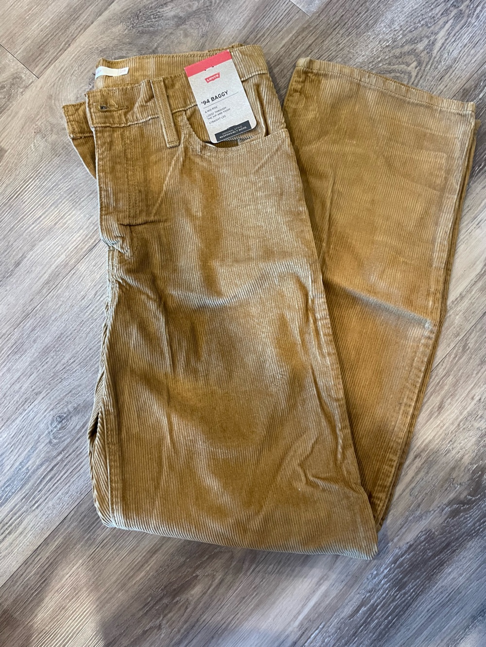Levi's ‘94 baggy Corduroy Pants in Camel Brown
